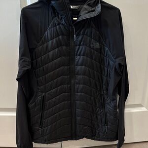 The North Face Women’s Black Jacket